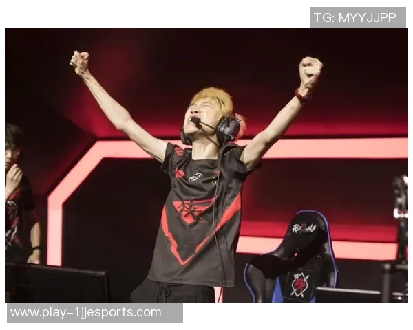 电竞新闻洲际赛中FPX展现出卓越耐力表现的深度分析与点评